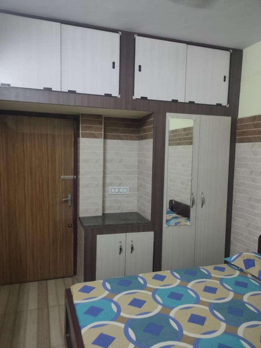 Sri Vari Residency Hostel Vellore Exterior photo