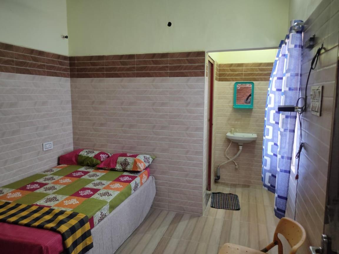 Sri Vari Residency Hostel Vellore Exterior photo